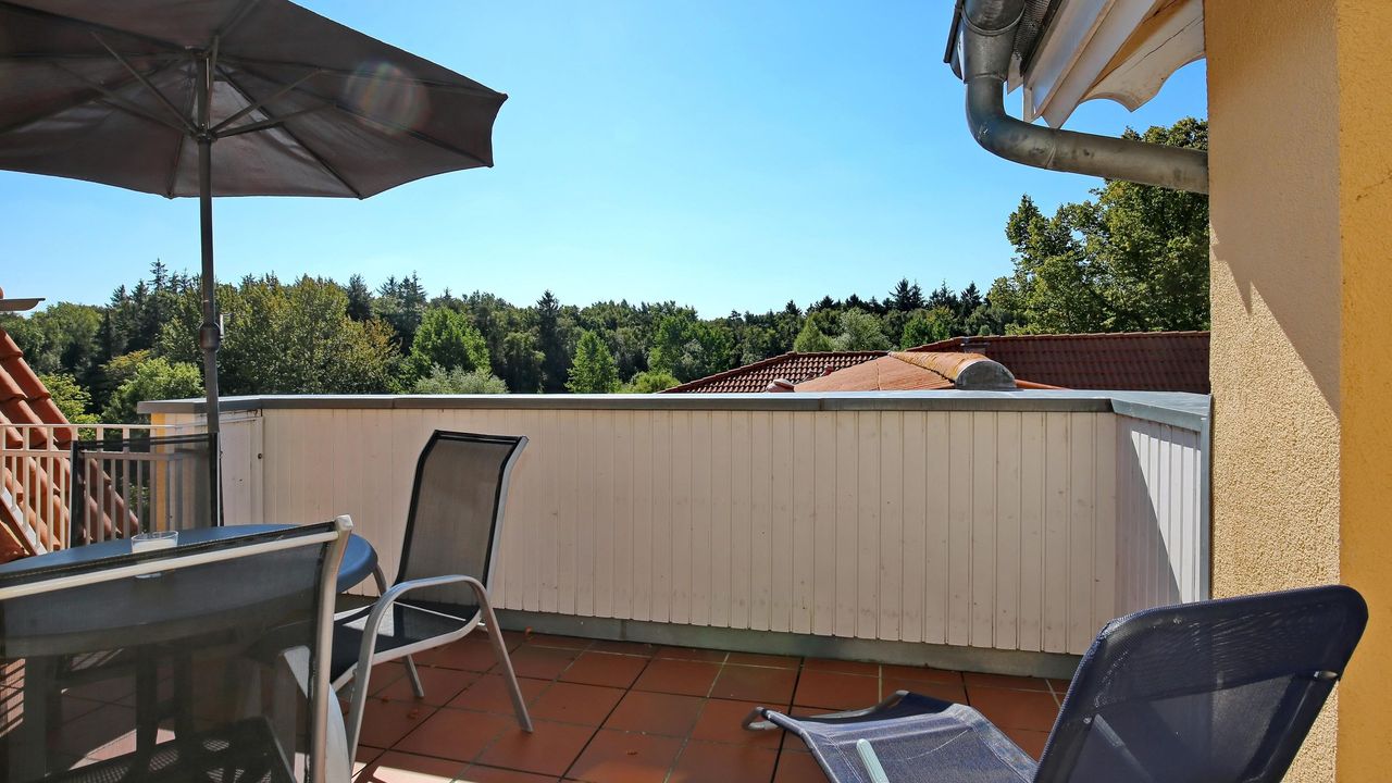 Dachterrasse mit Süd-Ausrichtung Dachterrasse mit Süd-Ausrichtung